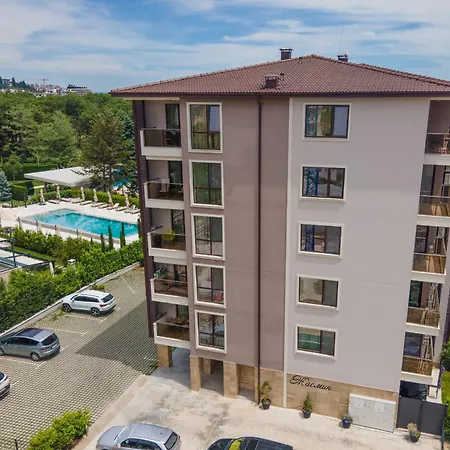Апартаменти Jasmine 1 Bedroom With Free Parking Варна